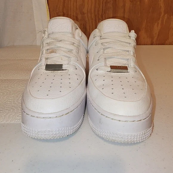 Nike Air Force 1 Women's White Sneakers - Picture 3 of 15